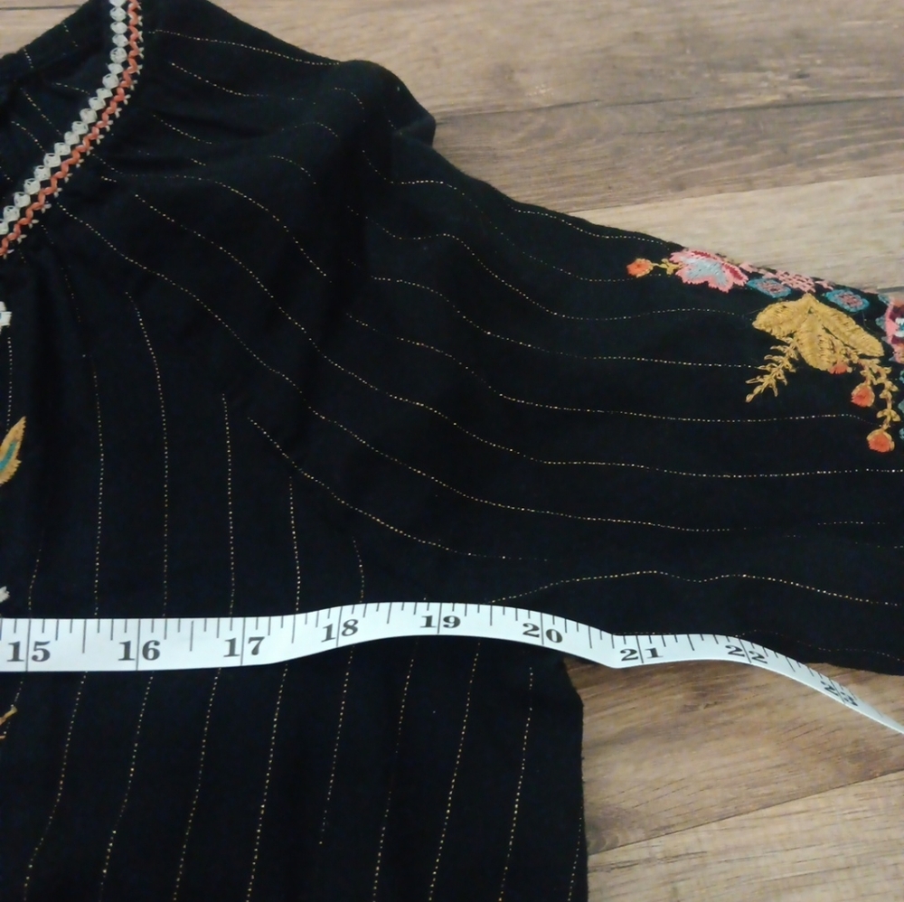 Johnny Was Clancy Black Tunic with Multicolor Floral Embroidery - Picture 5 of 6